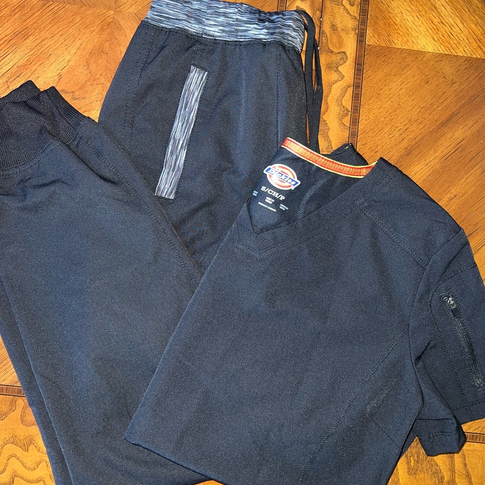 Dickies Scrub Set